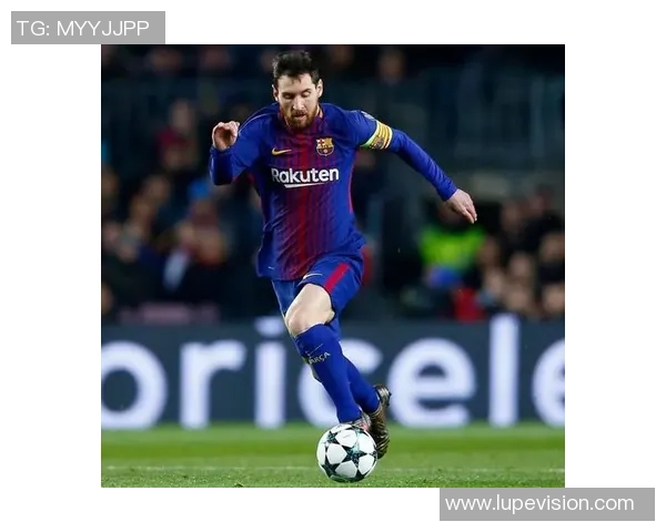 足球明星炫酷原地跳球视频展现惊人技巧与灵动身姿